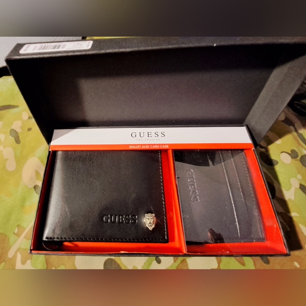 Mens Guess Wallet & Card Holder